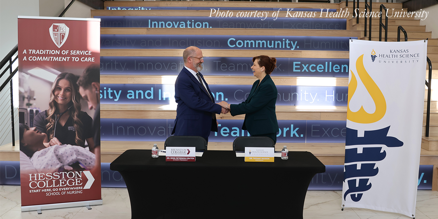 040225-hc-kansascom-signing.png
