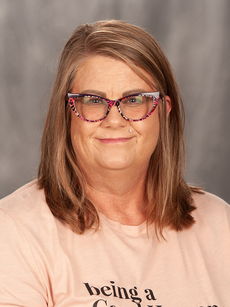 Photo of Jennifer Auge