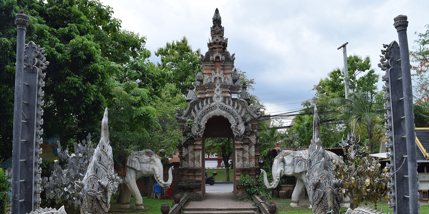 photo - a Thai landmark